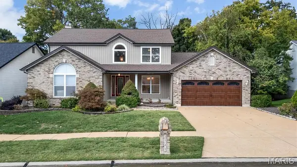 3149 Crystal Lake Drive, Oakville, MO 63129