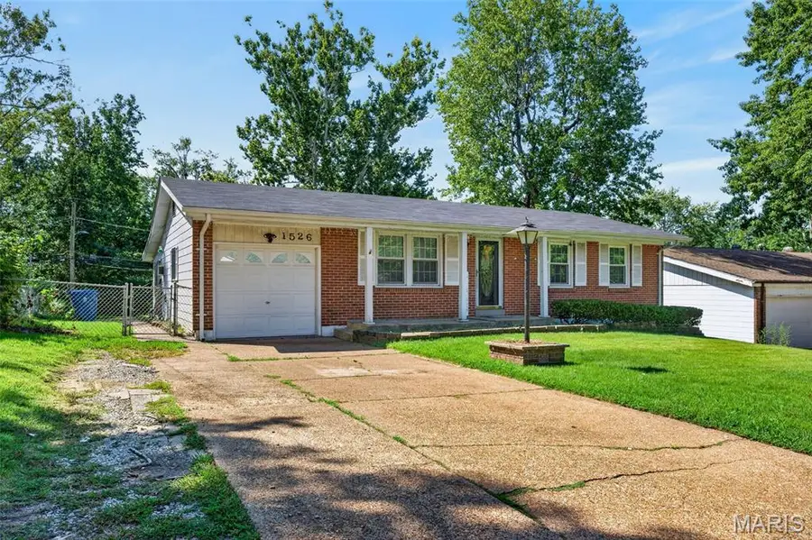 1526 St Ives, Dellwood, MO 63136 - #3