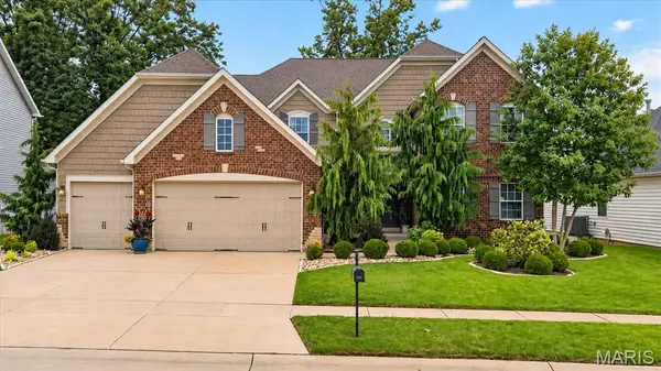 1302 Spring Lilly Drive, High Ridge, MO 63049