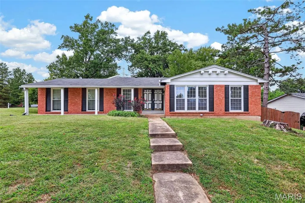 11695 Chandellay Drive, Saint Louis, MO 63146 - #1