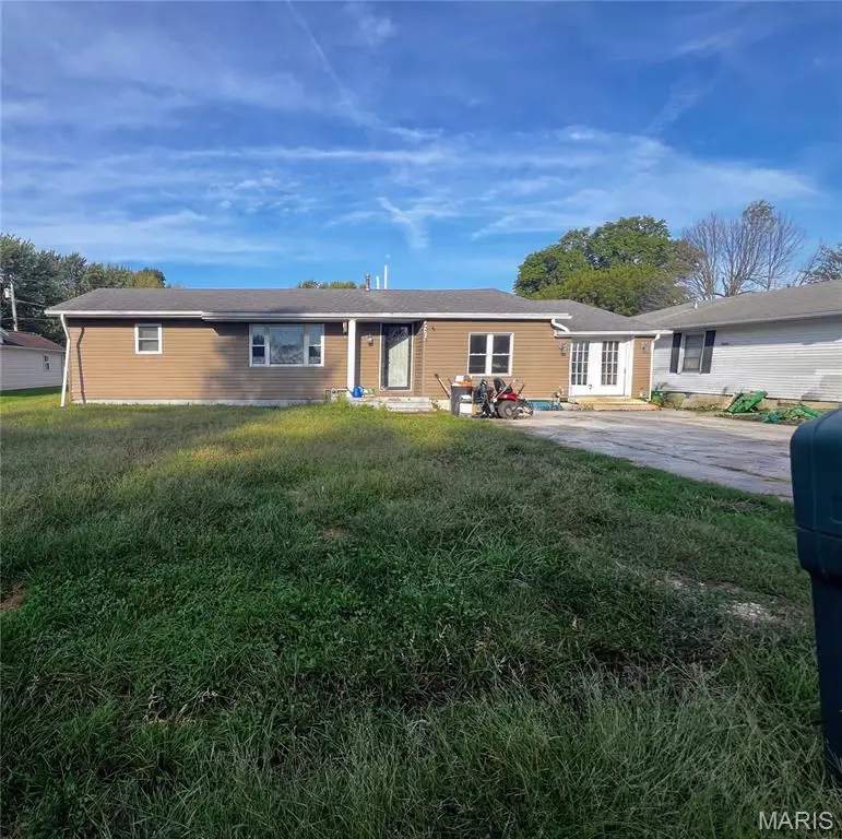 505 S Elm Street, Vandalia, MO 63382 - #2