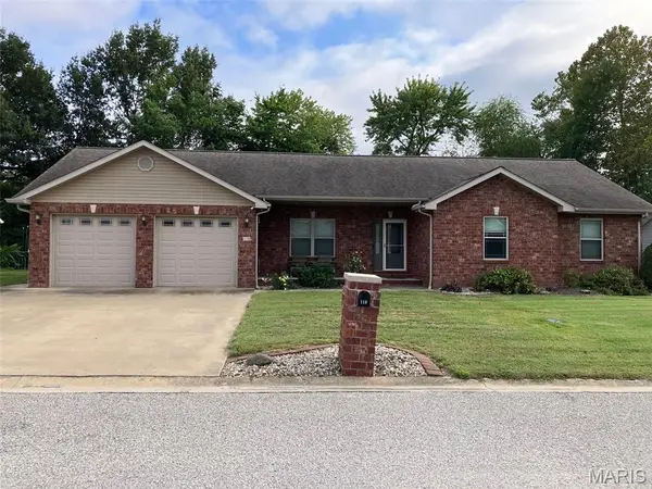 118 Briarwood Lane, Aviston, IL 62216