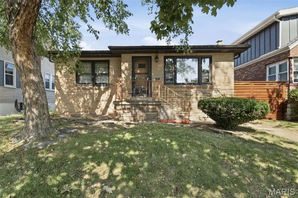 4325 Alma Avenue, Saint Louis, MO 63116 - #1