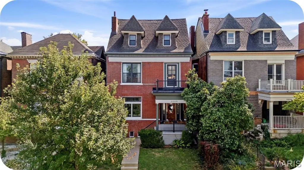 4206 Cleveland Avenue, Saint Louis, MO 63110 - #1