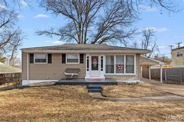10044 Pepper Lane, St Louis, MO 63136