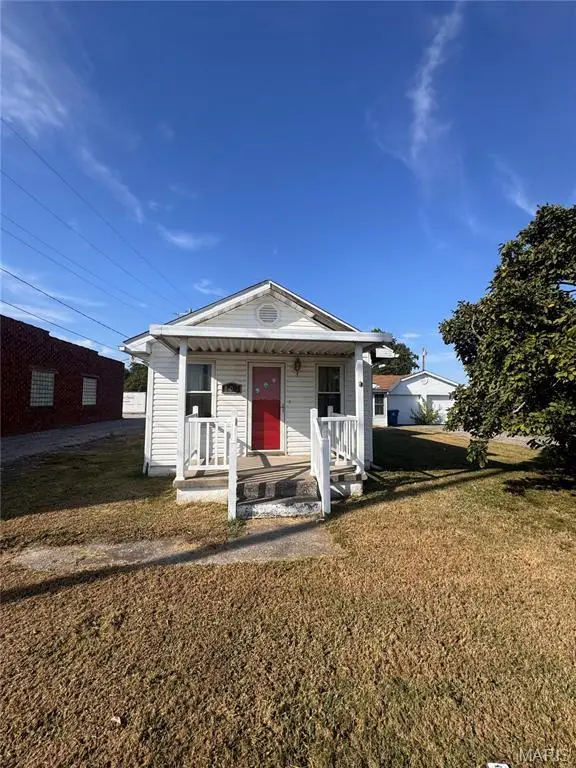 107 E Moro Drive, Moro, IL 62067 - #1