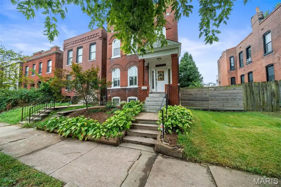 4550 Oakland Avenue, Saint Louis, MO 63110 - #2