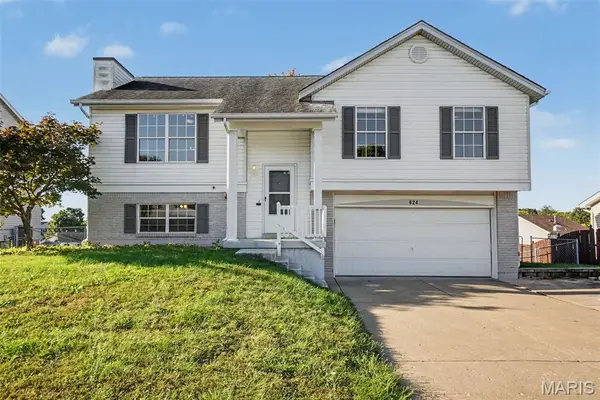 624 Longhorn Drive, O'Fallon, MO 63368