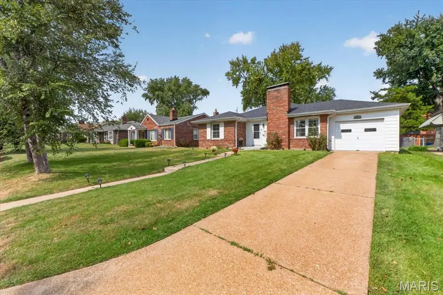 5455 Winona Avenue, Saint Louis, MO 63109 - #3