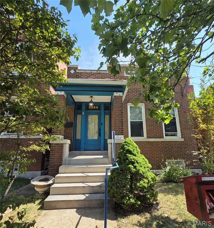 3560 S Spring Avenue, Saint Louis, MO 63116 - #1