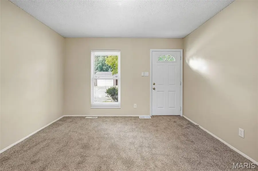6766 Lesli Mari Court, Florissant, MO 63033 - #2