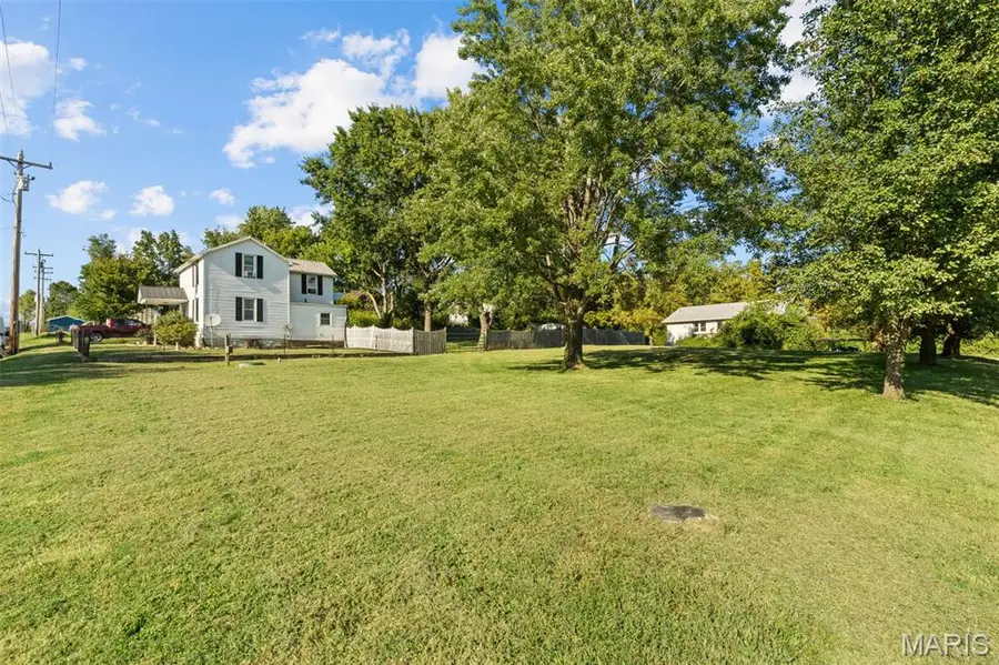 20 E Avenue, Leslie, MO 63056 - #2