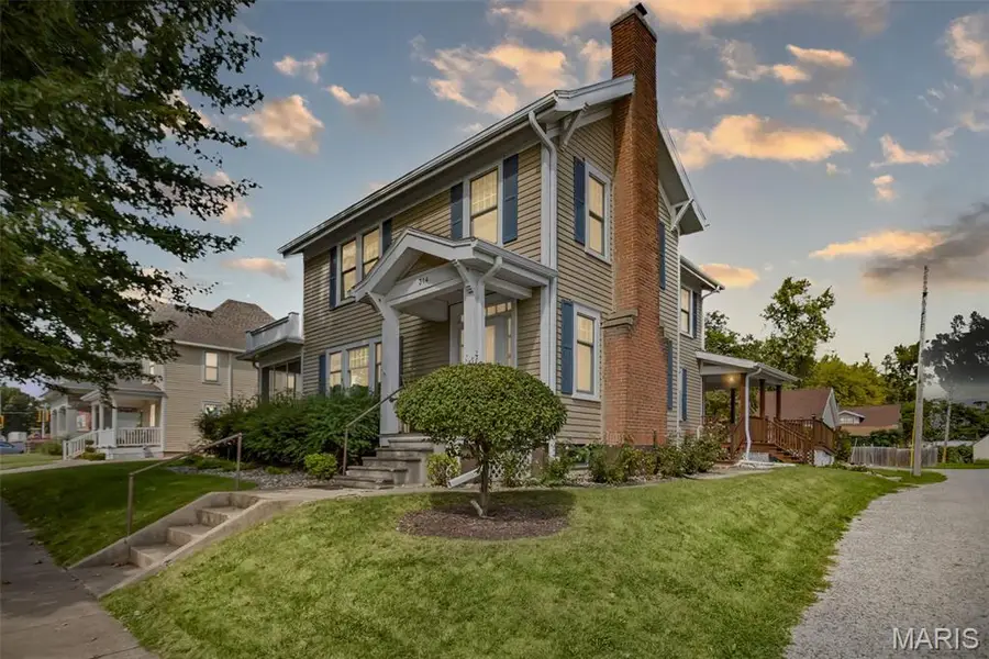 314 East Washington St., Pittsfield, IL 62363 - #2