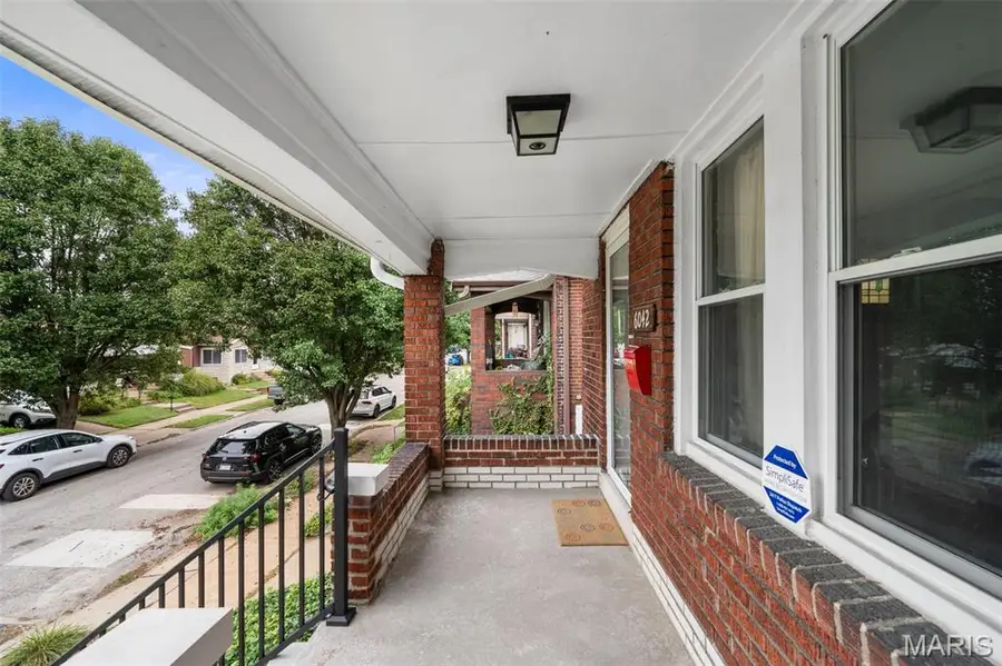 6042 Wanda Avenue, Saint Louis, MO 63116 - #3