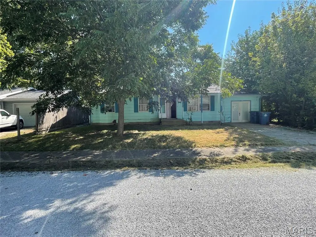 1206 N Glendale, Benton, IL 62812 - #1