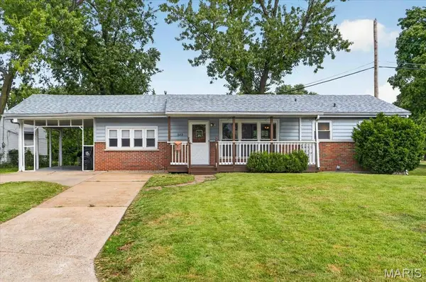 503 Holiday Avenue, Hazelwood, MO 63042