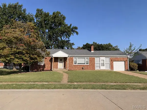 3 Locust Drive, Florissant, MO 63031