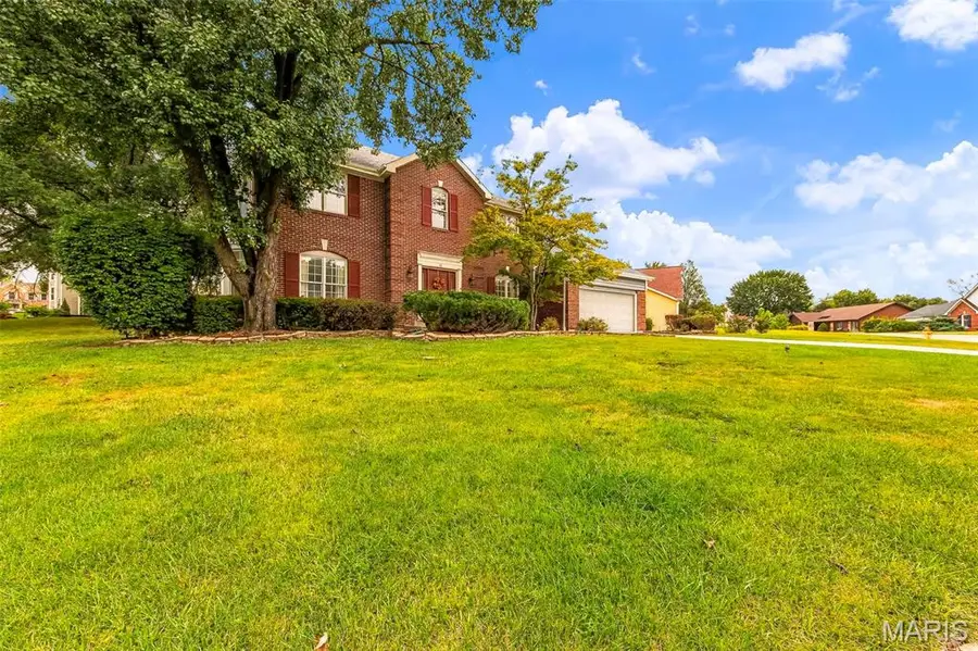 11 Silver Leaf Court, Lake Saint Louis, MO 63367 - #2