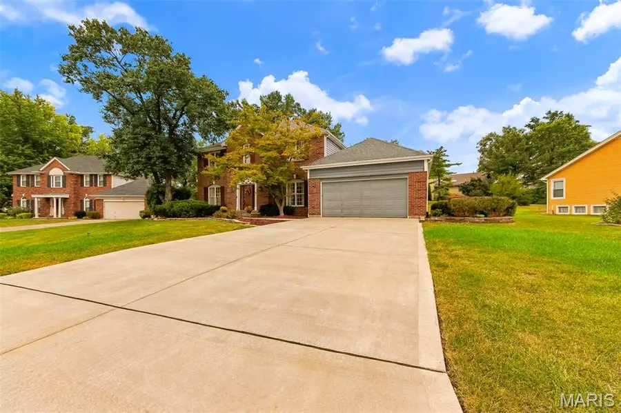 11 Silver Leaf Court, Lake Saint Louis, MO 63367 - #3