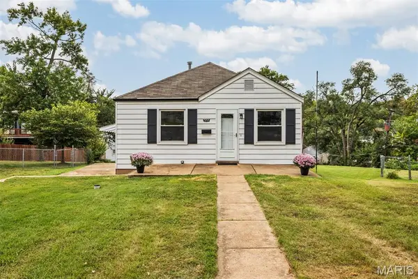 1355 Fairmount Court, St Louis, MO 63139
