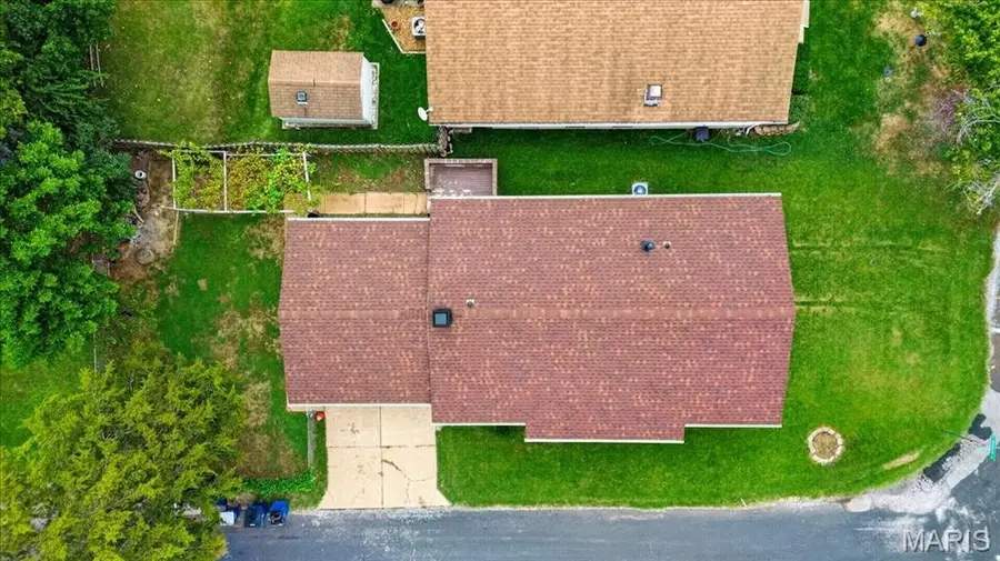 5229 Lakewood Avenue, Saint Louis, MO 63123 - #3