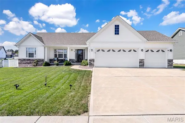 713 Galveston Court, Moscow Mills, MO 63362