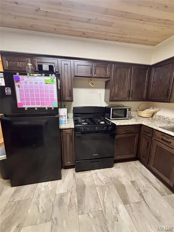 905 Maple Street, Doniphan, MO 63935 - #3