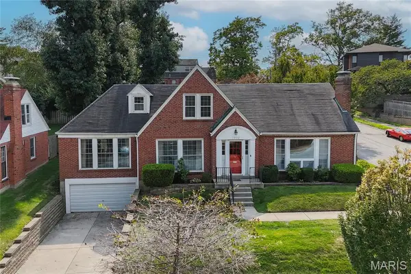 7932 Lafon Place, University City, MO 63130
