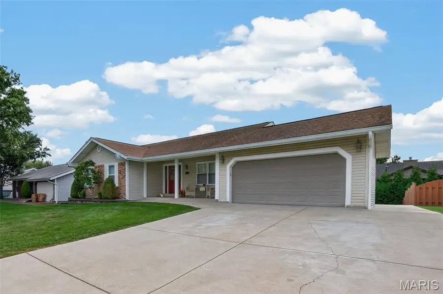 1630 Sundowner Drive, Saint Charles, MO 63303 - #2
