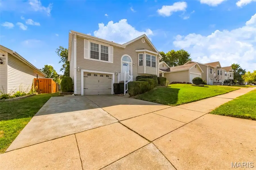 202 Kunze Drive, Saint Charles, MO 63303 - #3