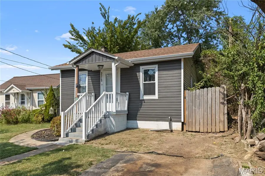 9329 Latrobe Avenue, Saint Louis, MO 63114 - #2