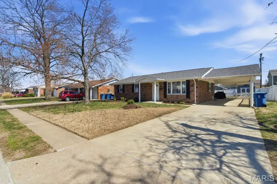 3320 Village Lane, Granite City, IL 62040 - #3