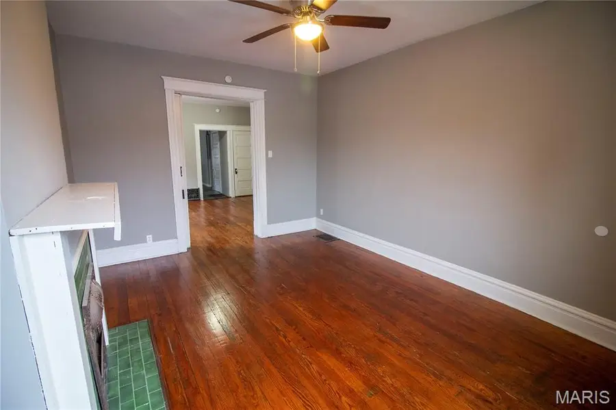 4335 Minnesota Avenue, Saint Louis, MO 63111 - #3