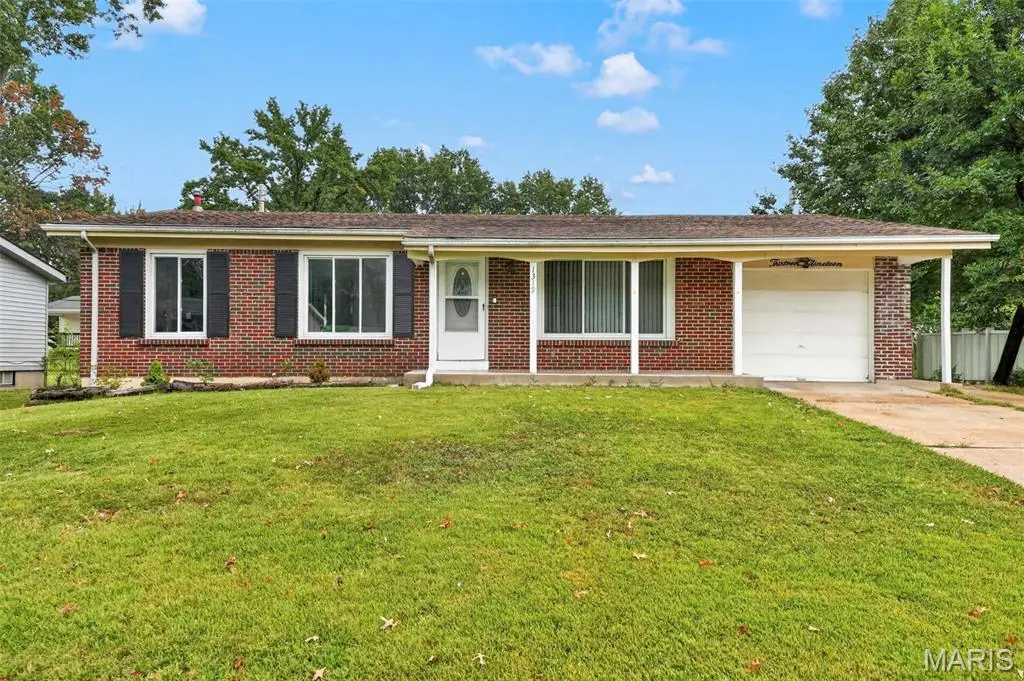 1319 Coppergate Lane, Spanish Lake, MO 63138 - #1