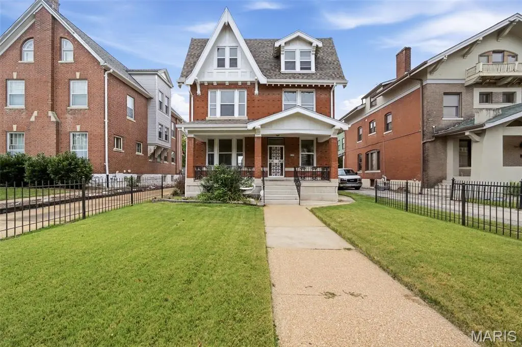5938 Clemens Avenue, Saint Louis, MO 63112 - #1