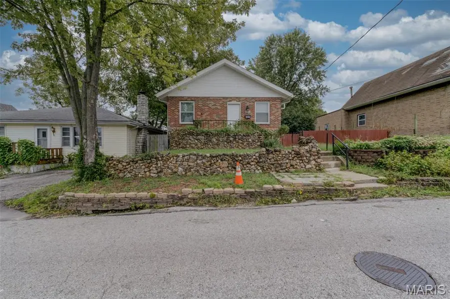 1036 Wachtel Avenue, Saint Louis, MO 63125 - #2