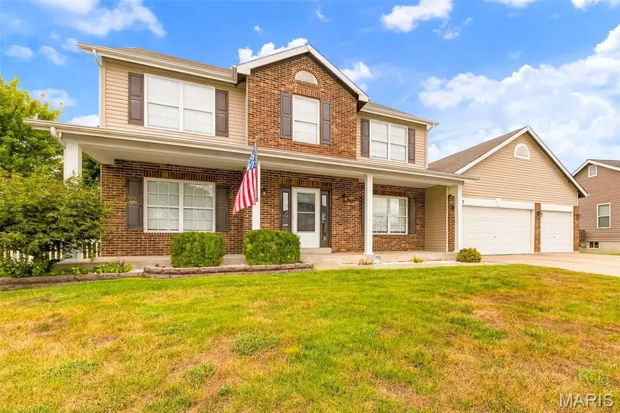 153 Prairie Bluffs Drive, Wentzville, MO 63385 - #2
