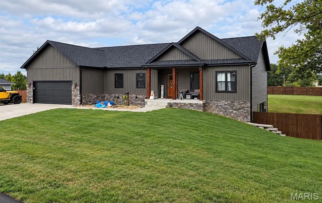 225 Berkshire Drive, Poplar Bluff, MO 63901 - #1