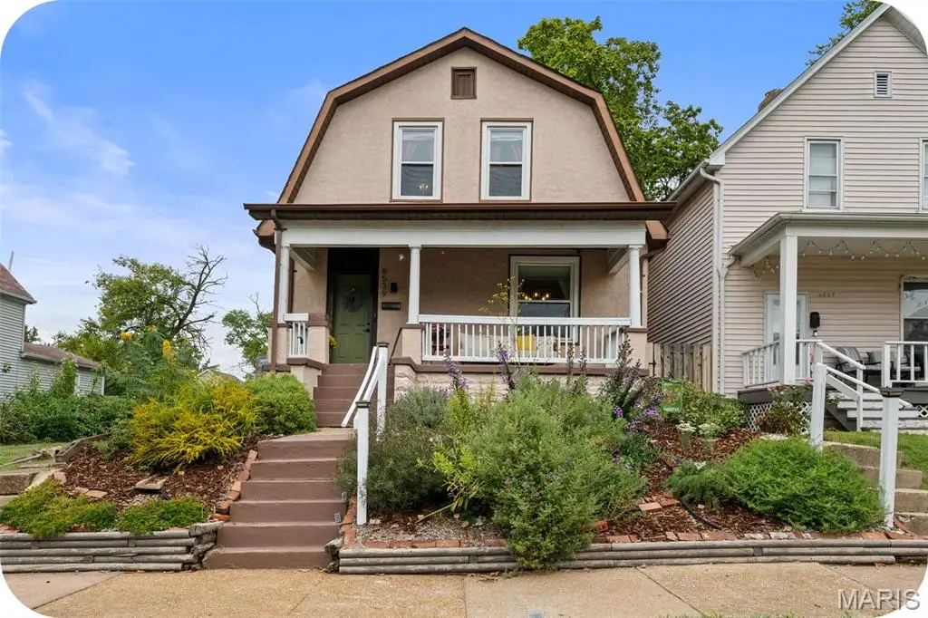 6539 Bartmer Avenue, University City, MO 63130 - #1