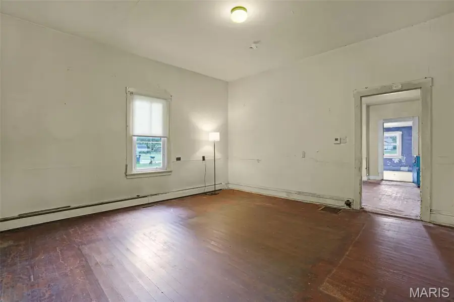 209 W 6th South Street, Mount Olive, IL 62069 - #3