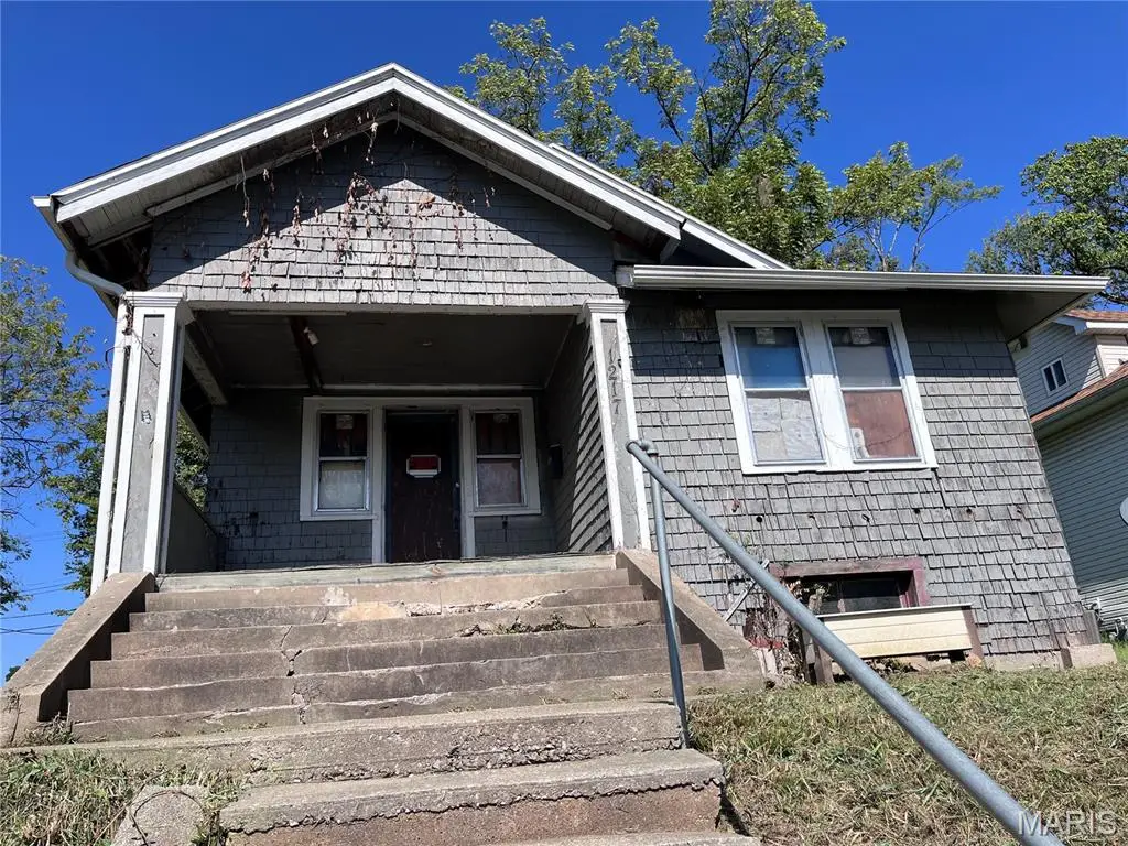 1217 N Spanish Street, Cape Girardeau, MO 63701 - #1