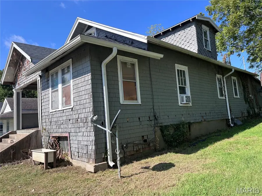 1217 N Spanish Street, Cape Girardeau, MO 63701 - #3