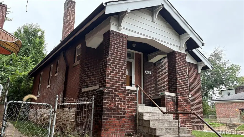 4456 S Compton Avenue, Saint Louis, MO 63111 - #1