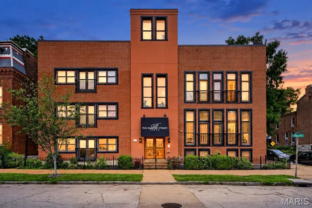 2401 S 12th Street #101, Saint Louis, MO 63104 - #1
