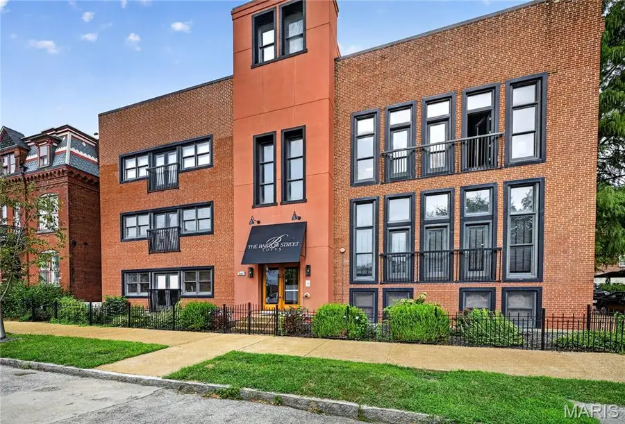 2401 S 12th Street #101, Saint Louis, MO 63104 - #2