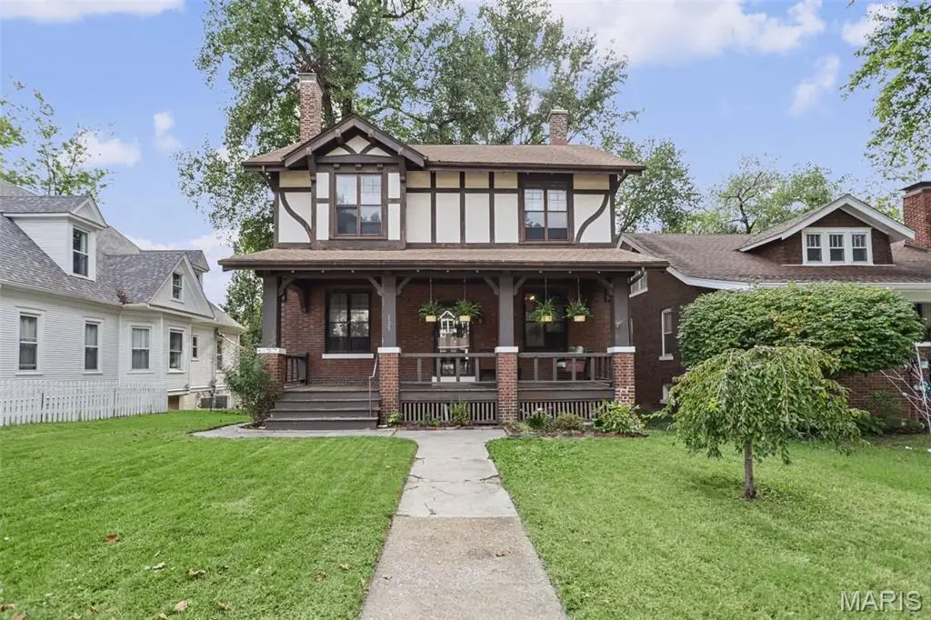 125 N Douglas Avenue, Belleville, IL 62220 - #1