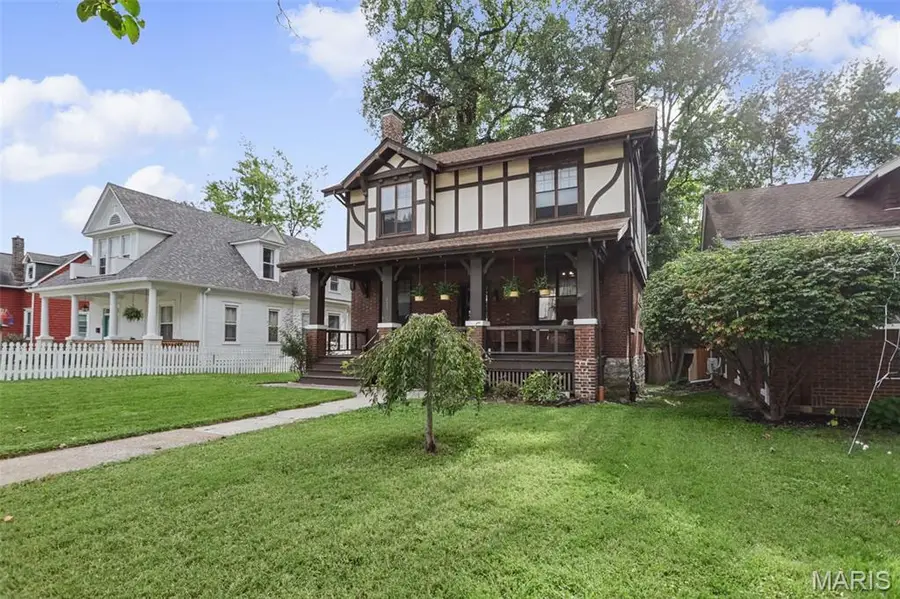 125 N Douglas Avenue, Belleville, IL 62220 - #2