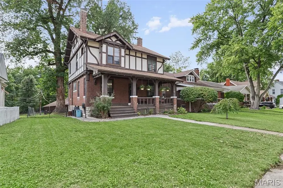 125 N Douglas Avenue, Belleville, IL 62220 - #3