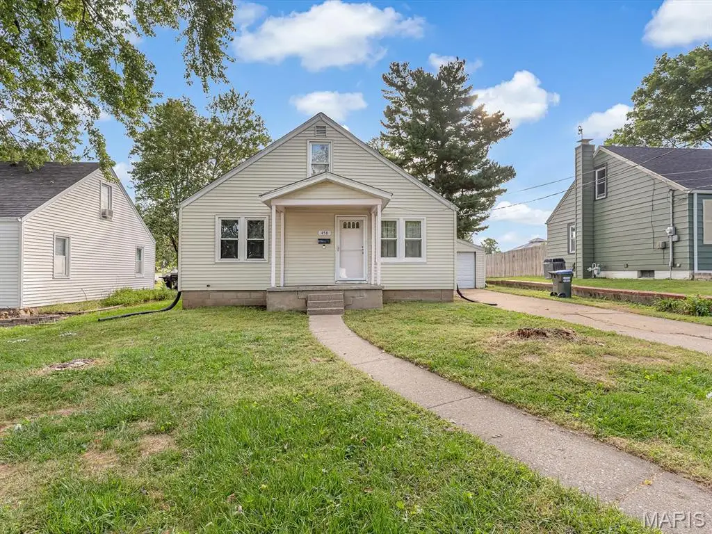 458 N Library Street, Waterloo, IL 62298 - #1