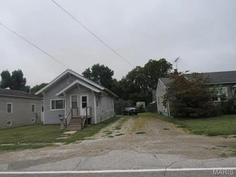 602 Staunton Road, Gillespie, IL 62033 - #2
